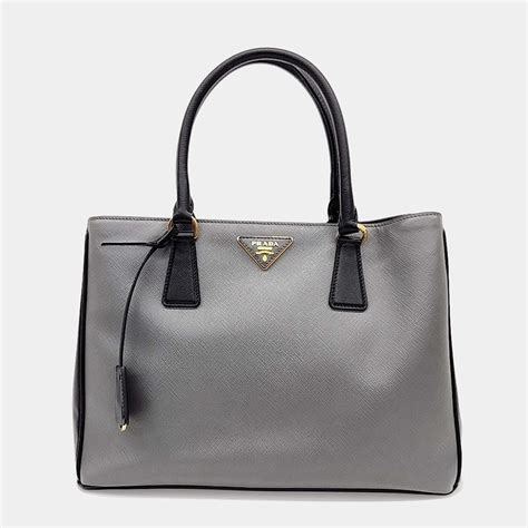 Prada Saffiano Lux Tote cum Shoulder Bag (1BA296 Prada 